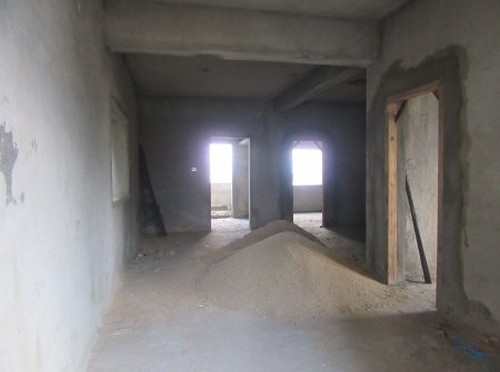 2) Li Id : 167 - Hall.JPG